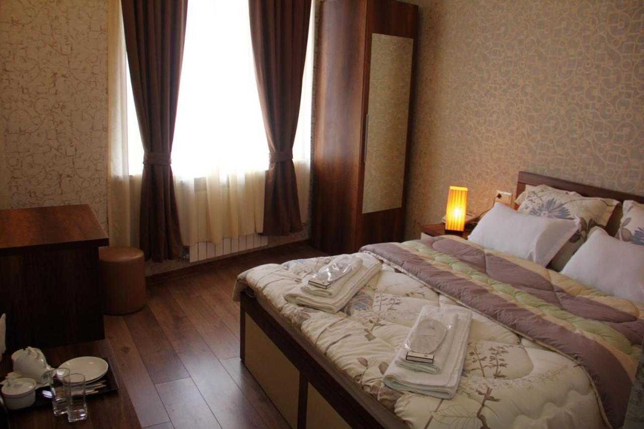 Moon Light Hotel Tbilisi Exterior foto